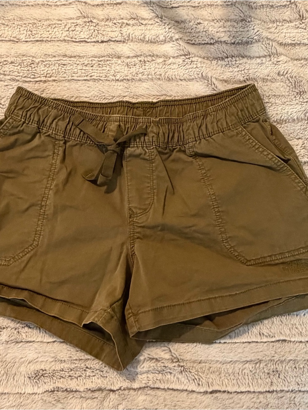 The North Face High-Waist Drawcord Casual Shorts